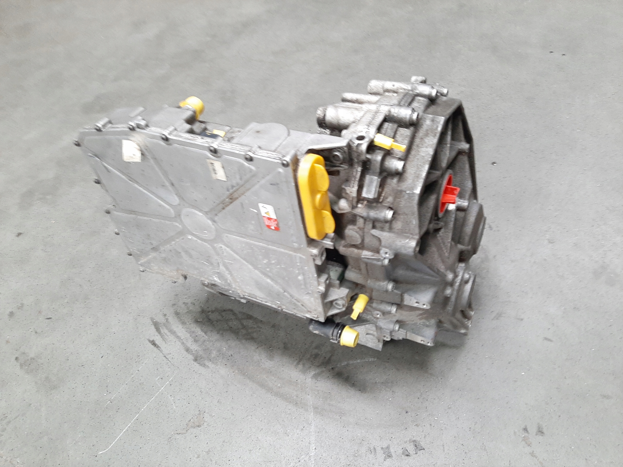 15783347998_2.jpg 15783347998